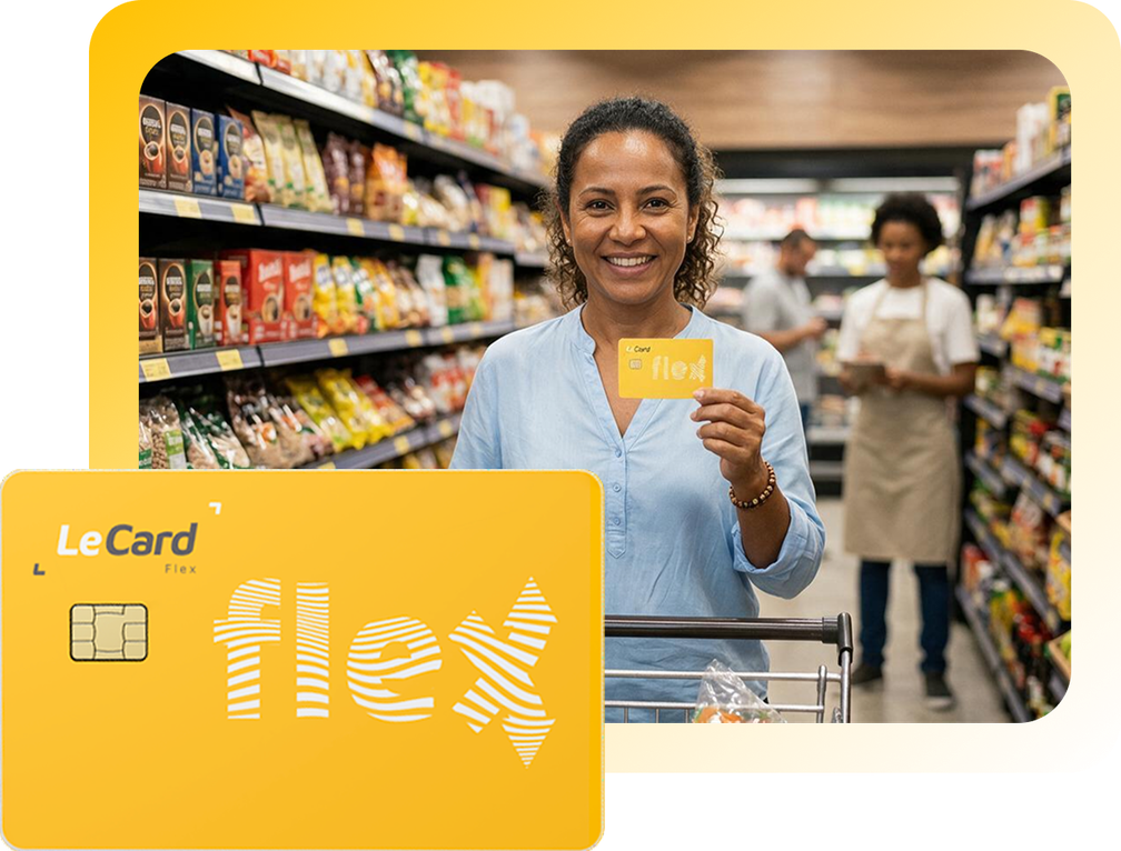 Cartão LeCard Flex sendo usado no supermercado